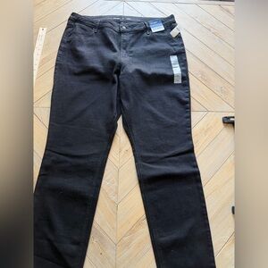 Old Navy Woman’s Black Jeans 18 High Rise